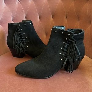 New Sam Edelman Black Suede Fringe Booties